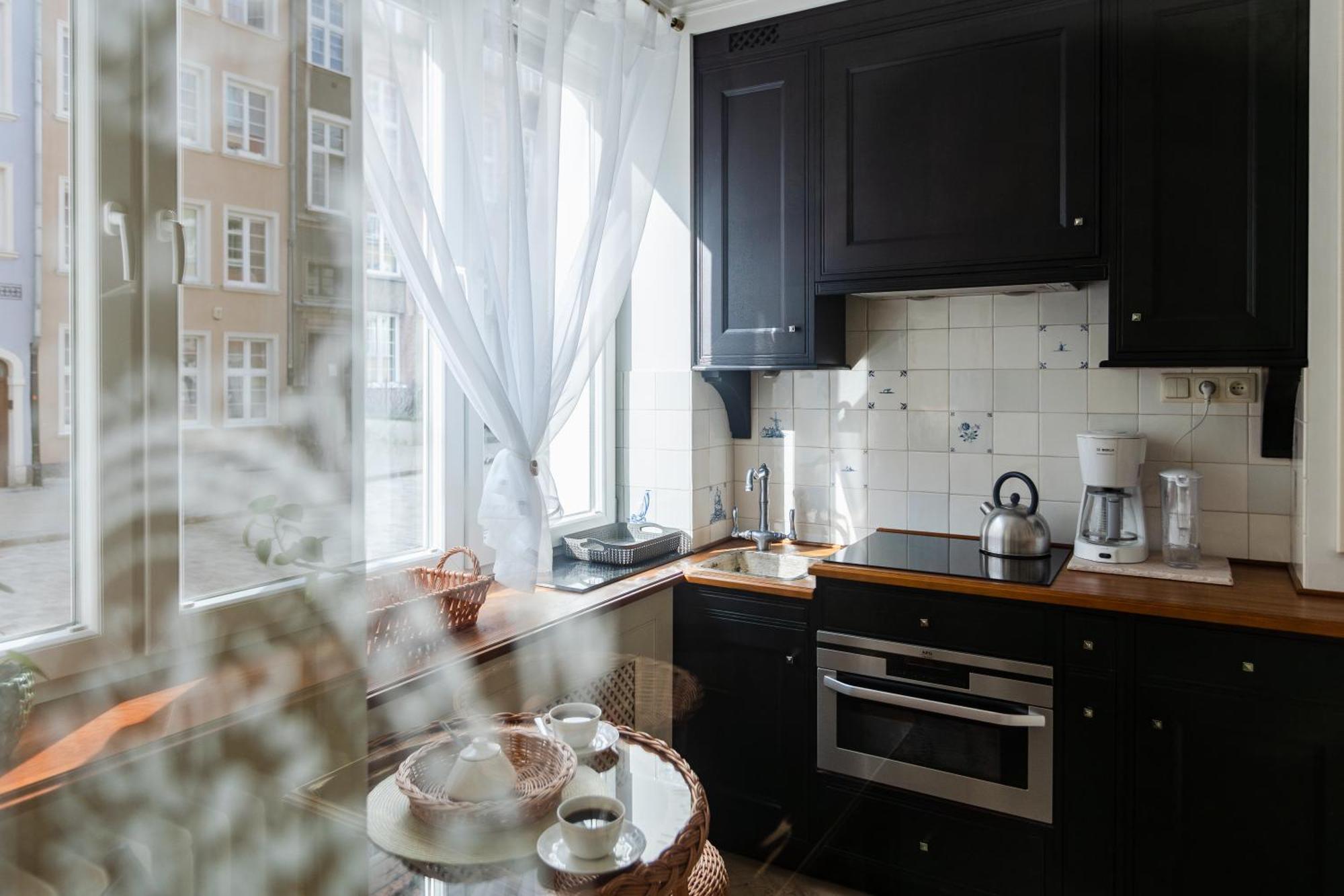Wicker House Apartment กดัญสก์ ภายนอก รูปภาพ