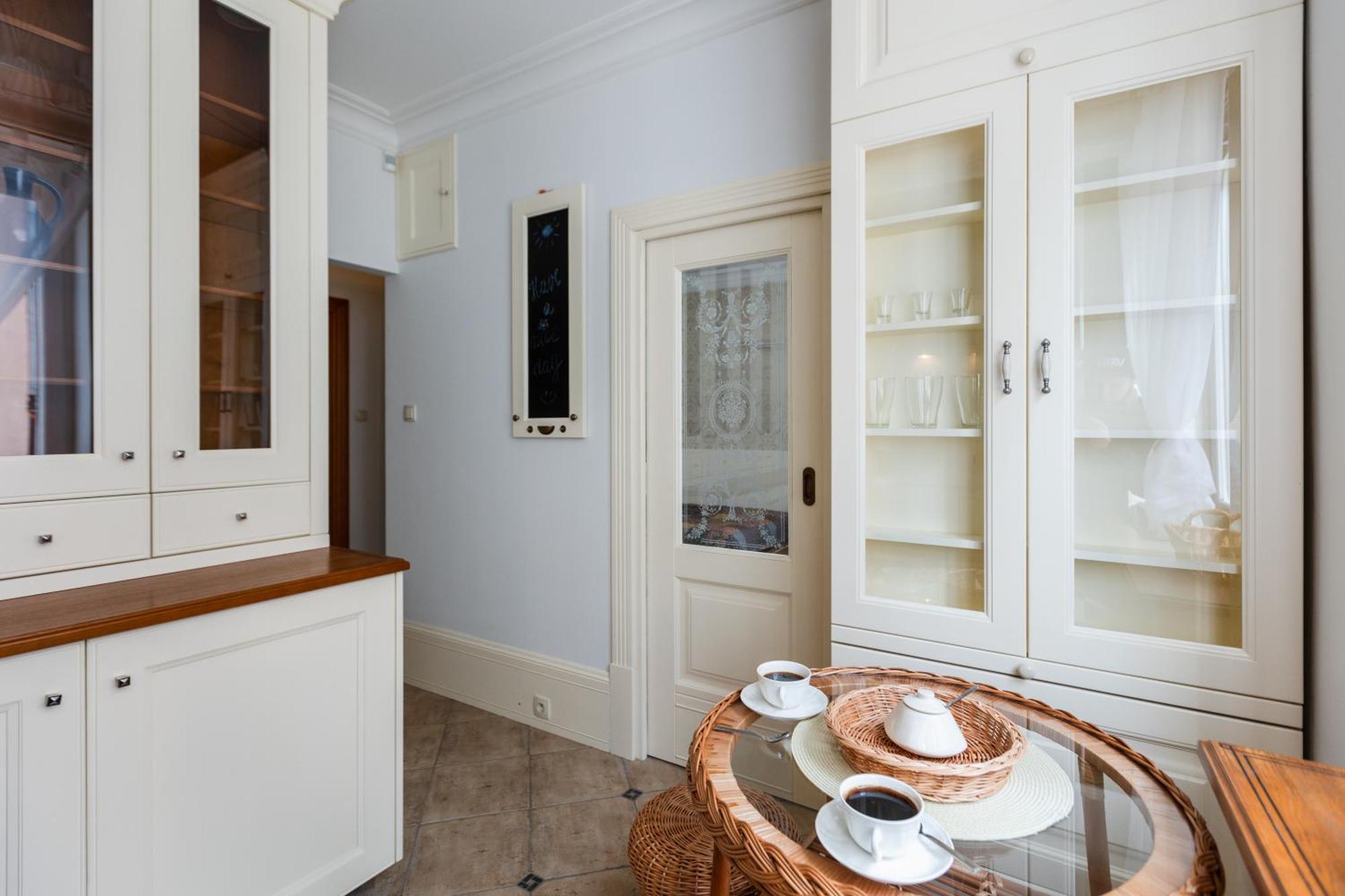 Wicker House Apartment กดัญสก์ ภายนอก รูปภาพ
