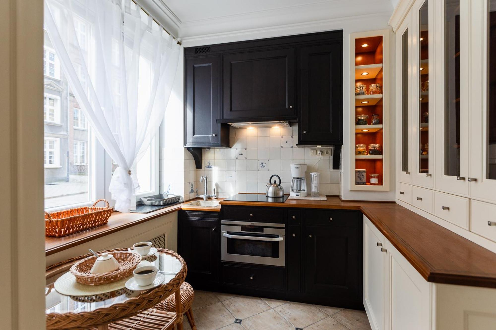 Wicker House Apartment กดัญสก์ ภายนอก รูปภาพ